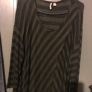 Cato wrap top- 26/28.  NEVER WORN!
